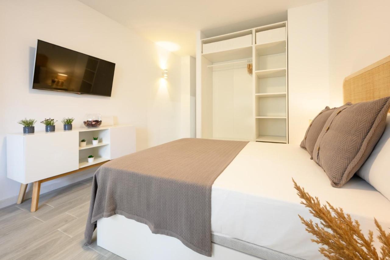 Ramon Y Cajal By 10Tosea Apartment Fuengirola Bagian luar foto